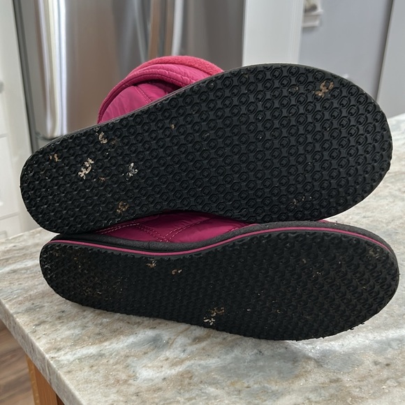 LLBean Womens Fleece Lined Quilted Slipper Boot 8 magenta pull on - Picture 7 of 11